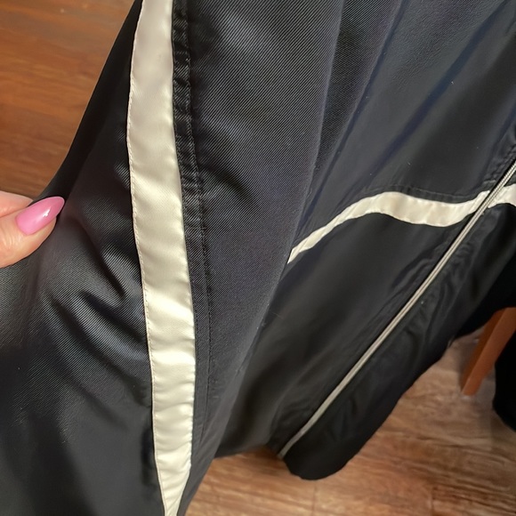 Nike Jacket - Picture 6 of 8